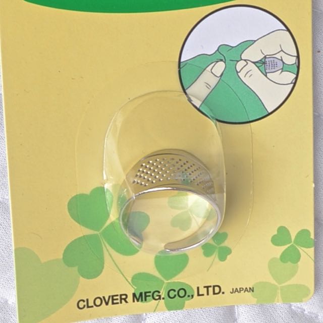 Clover adjustable ring thimble