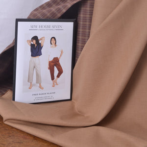 SEW HOUSE SEVEN, FREE RANGE SLACKS shown with dyed yarn cotton fabric and dobby cotton fabric