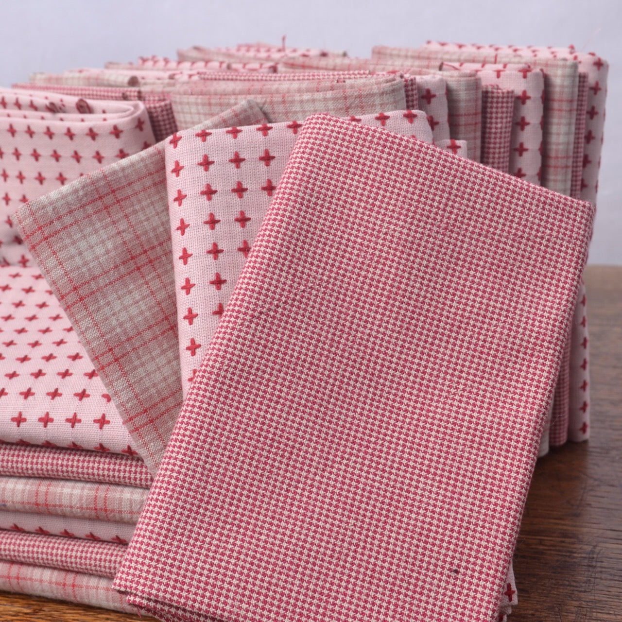  red yarn-dyed cotton fabric 