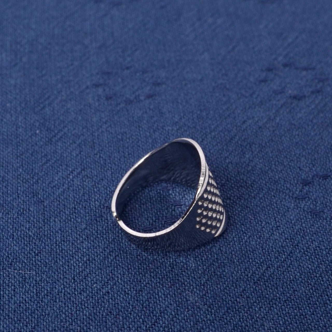 Tulip metal adjustable thimble