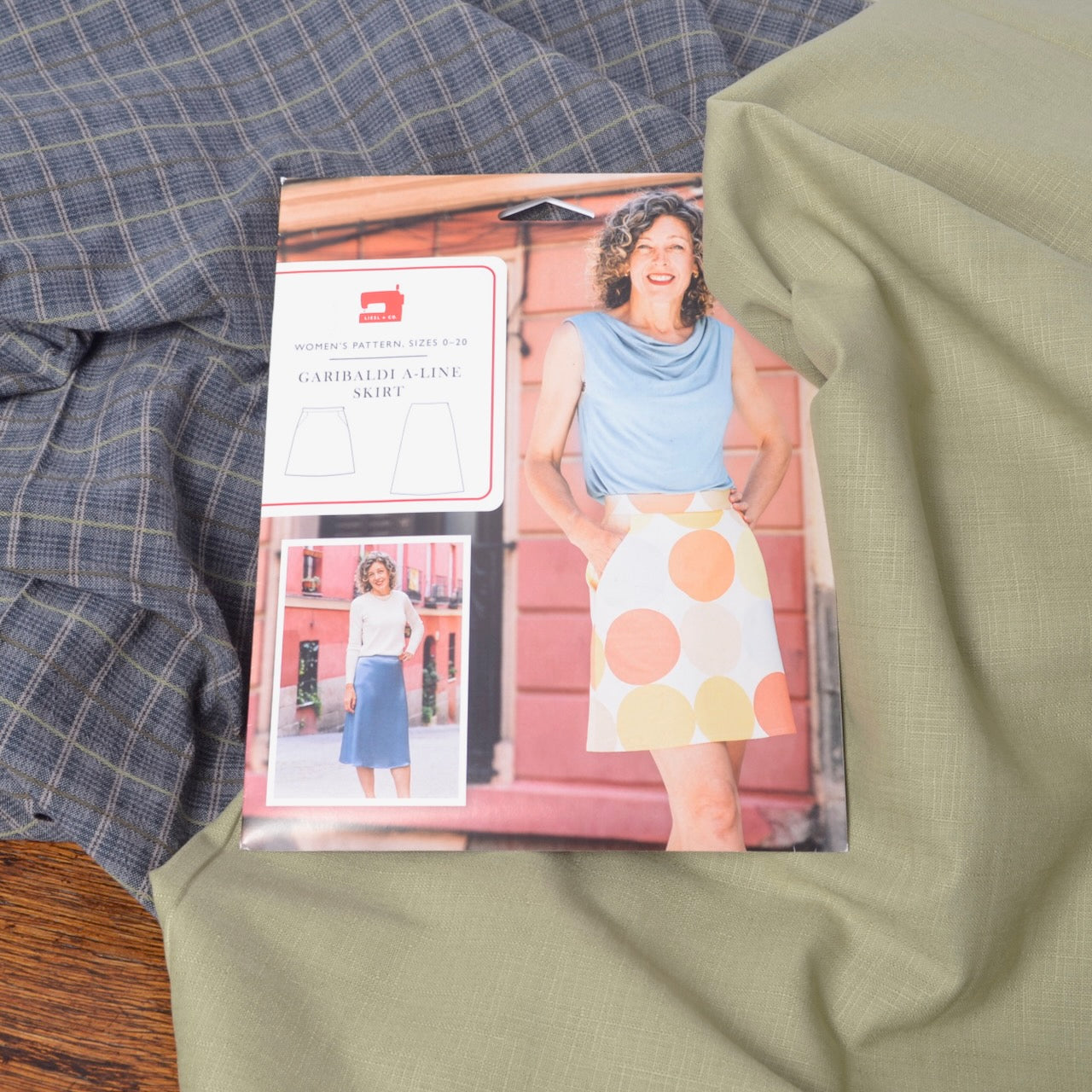 Garibaldi A-lin skirt with yarn dyed cotton and dobby cotton fabrics