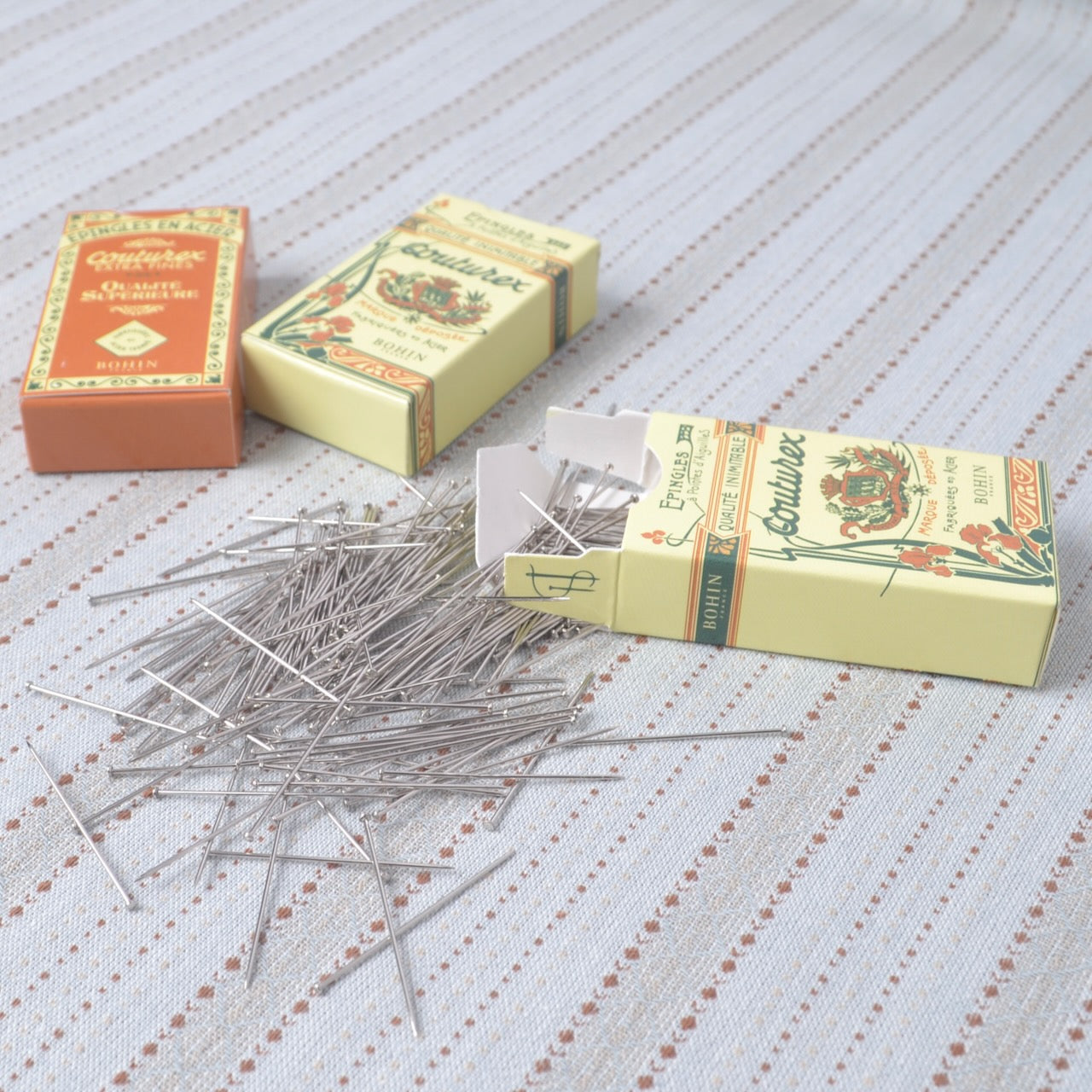 Bohin  sewing pins

