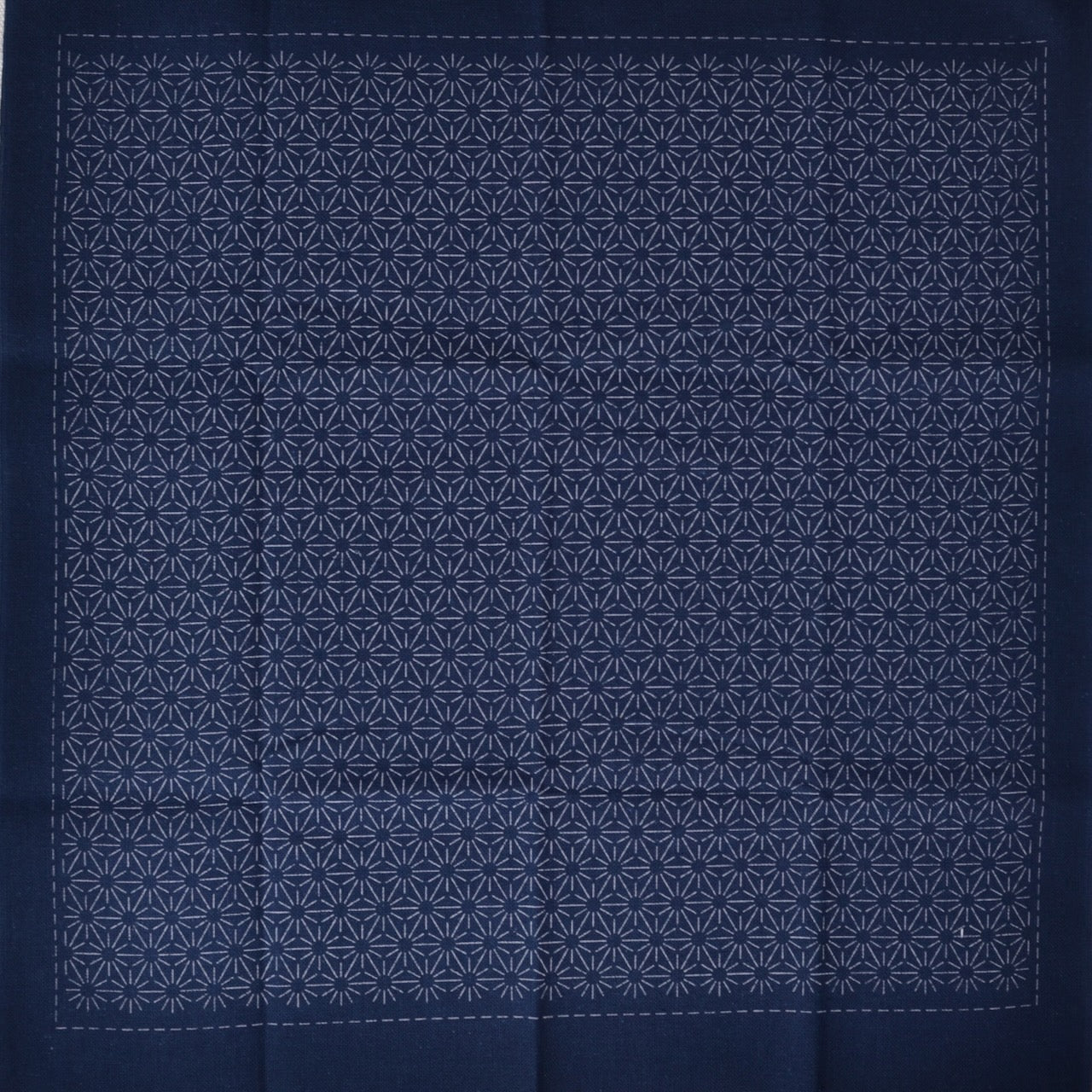 Traditional Sashiko Design "Asanoha" navy, pre printed design