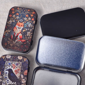 Red for tin, also showing the inside and bottom of tin