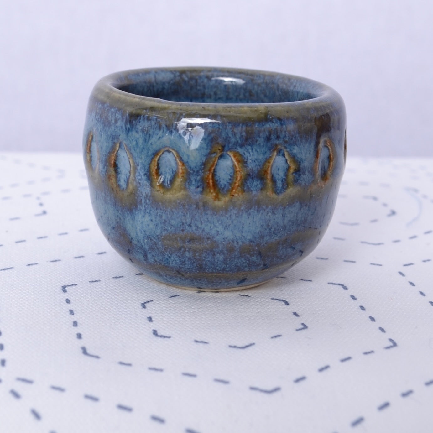 1.5" ceramic bowl