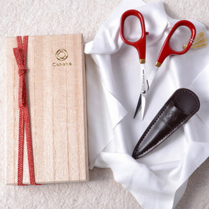 Cohana scissors come in wood box and with leather sheath