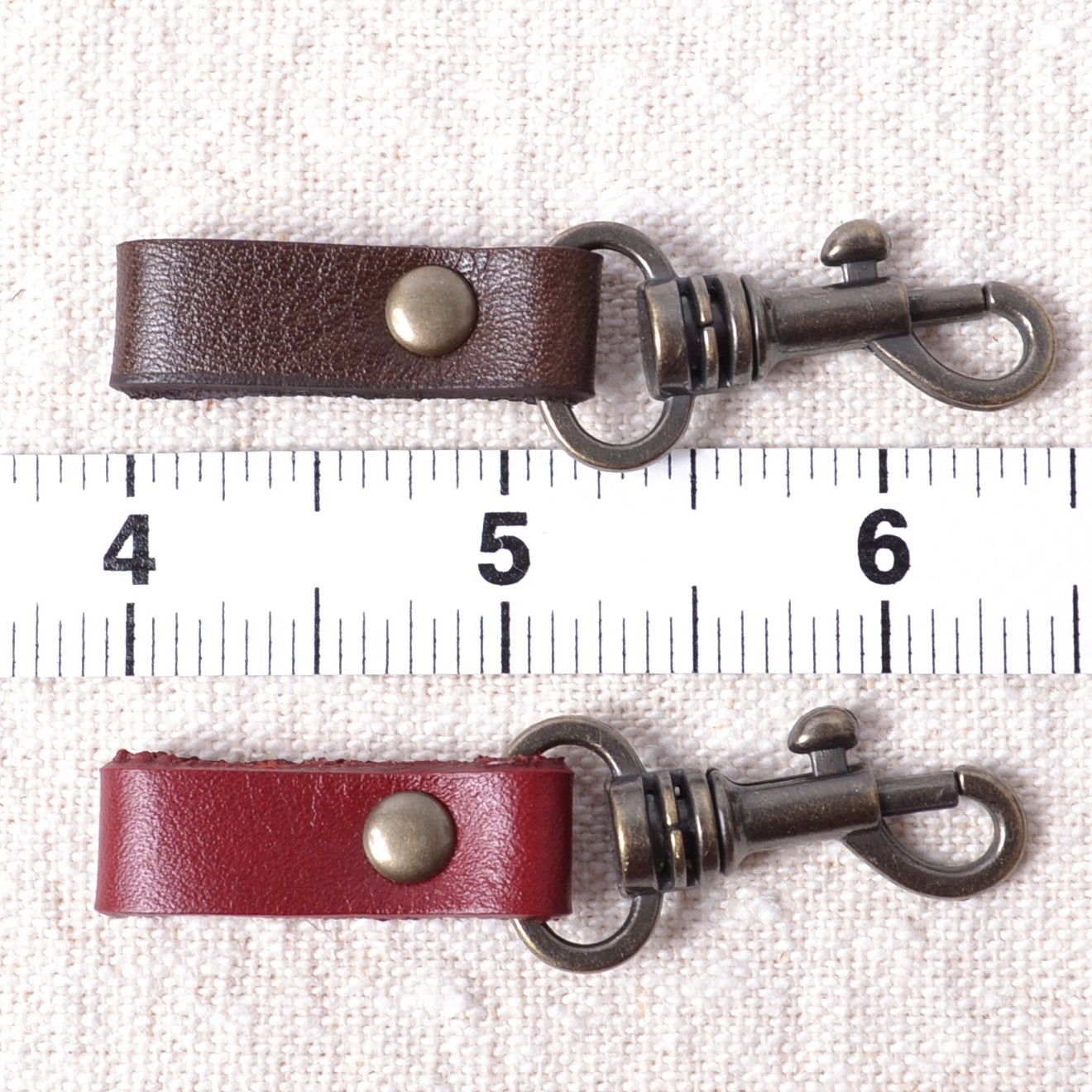 Swivel Clip with Leather Tab