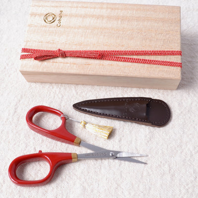 Cohana  Lacquer handle embroidery scissors