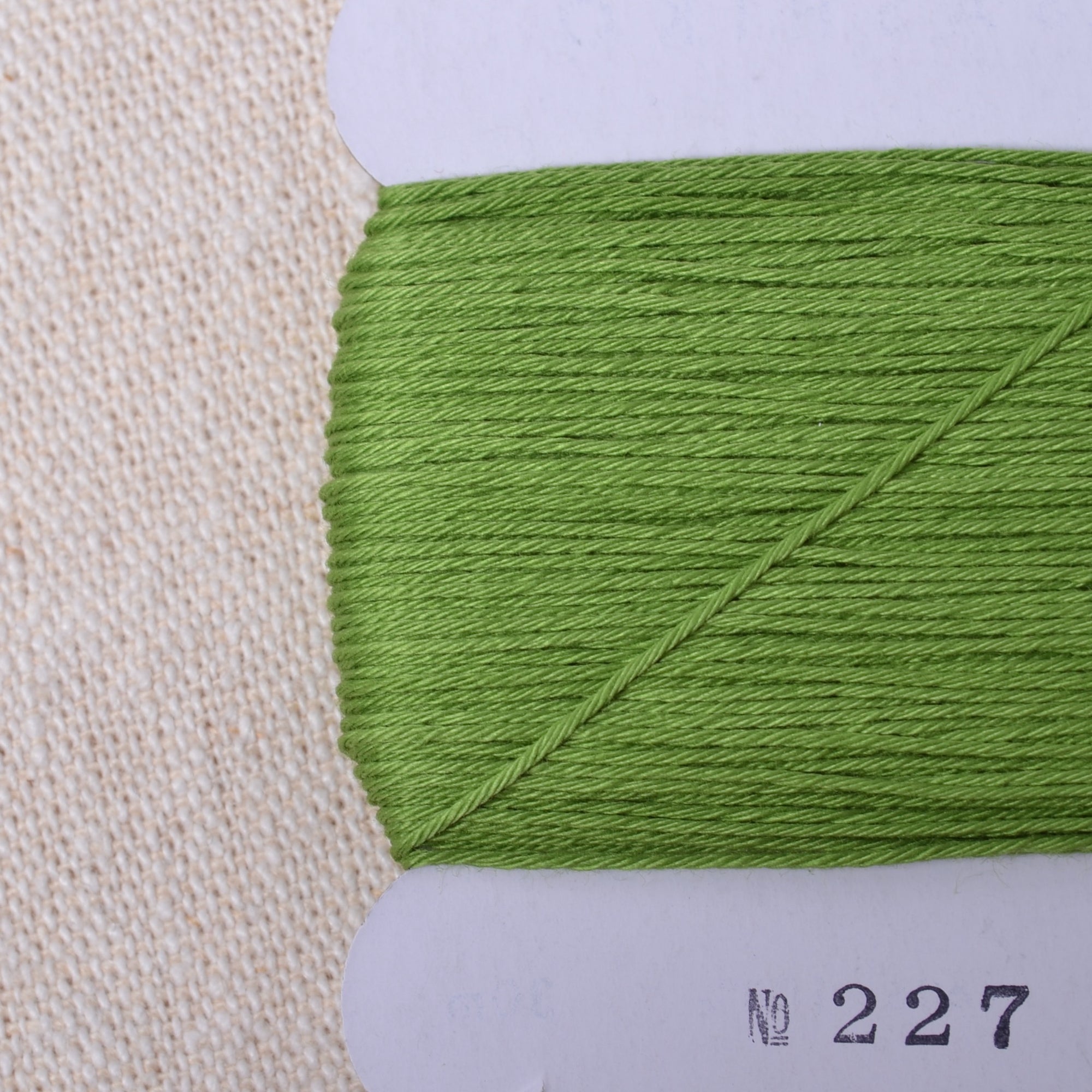 cotton Daruma thread in green