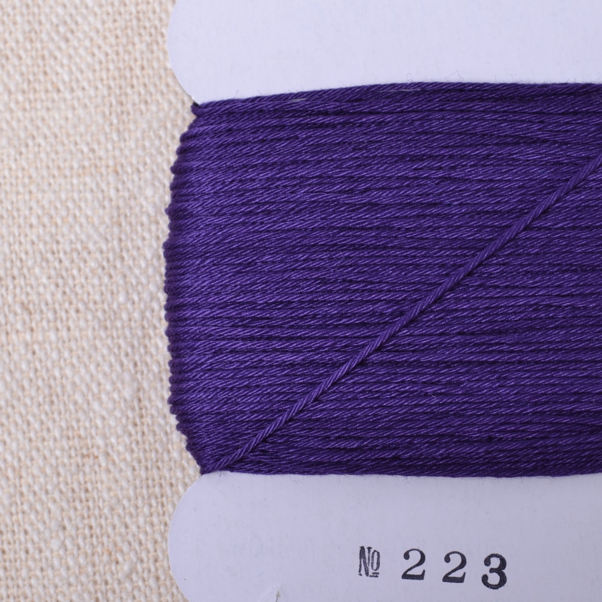 Daruma cotton thread