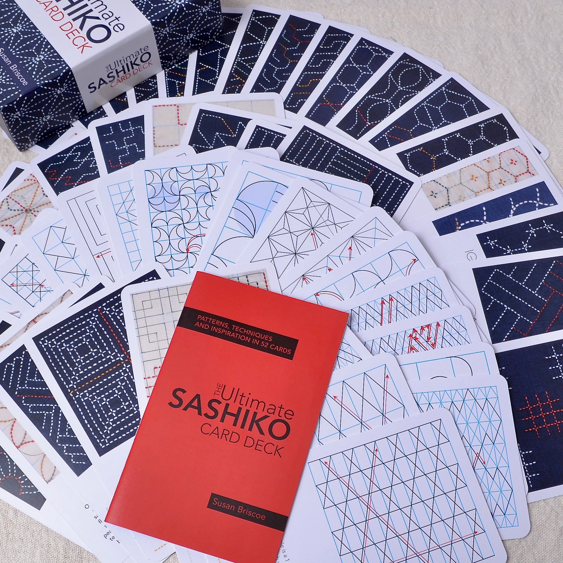 Sashiko 365: Stitch a New Sashiko Embroidery Pattern Every Day of the Year [Book]