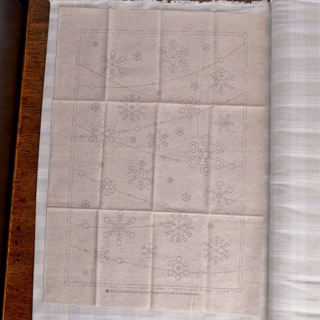 sashiko snowflakes stitching panel