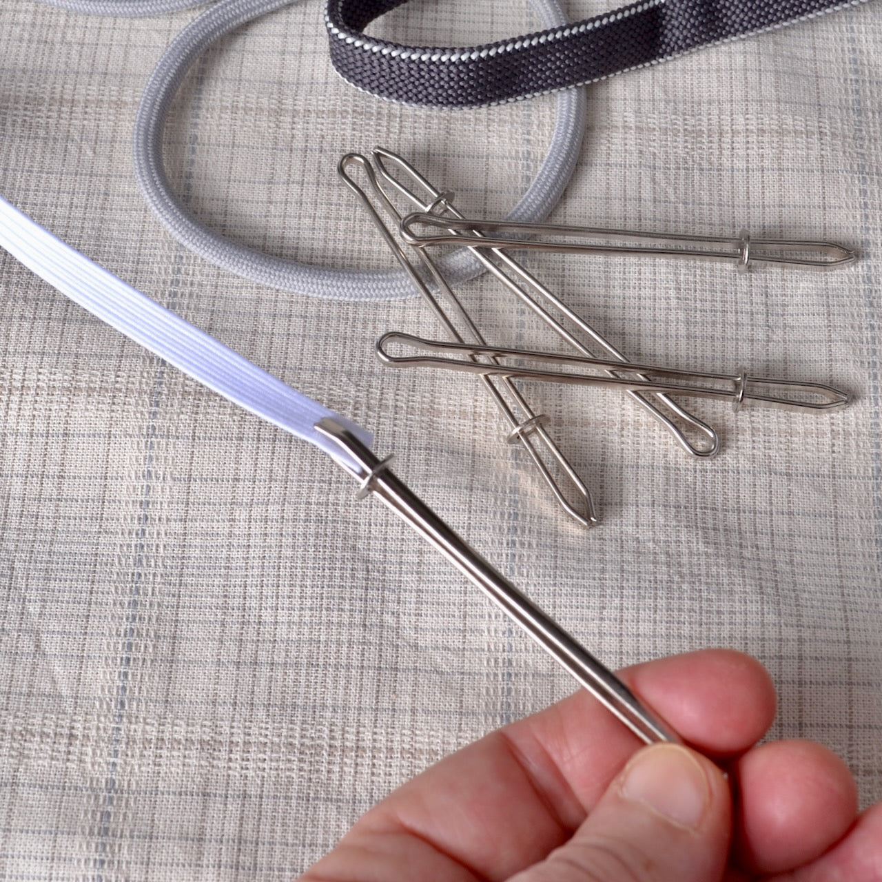 3" Metal Tweezer Style Bodkin