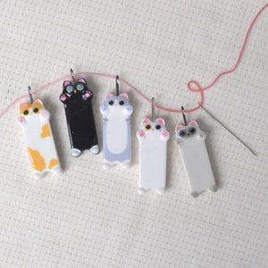 Five cute kitten needle threaders