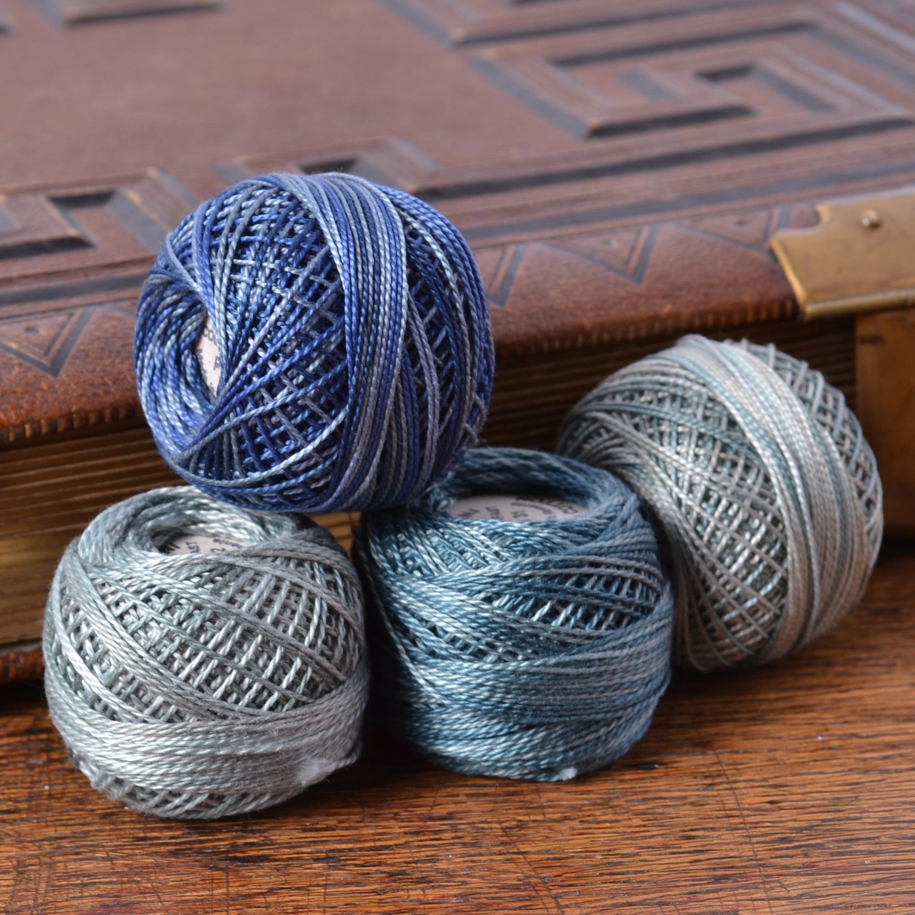 Valdani Perle Cotton blue threads
