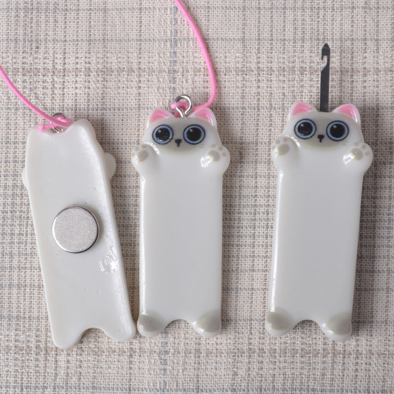 magnetic needle minder, siamese kitten