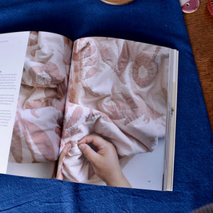 Inside book Contemporary Patchwork Techniques in Colour, Surface Design &amp; Sewing