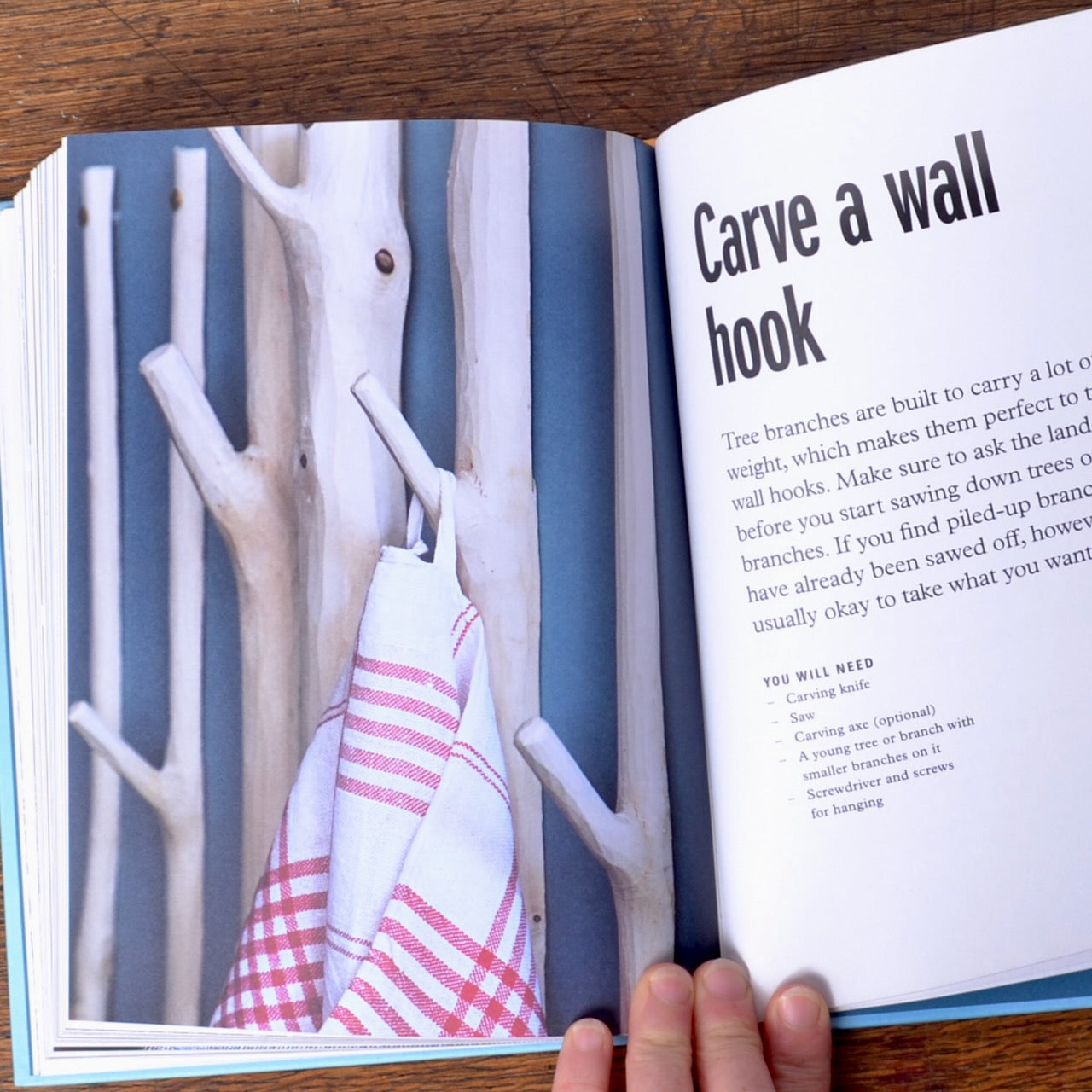 inside page Slöjd: The Swedish Art of Wood & Textile handicrafts