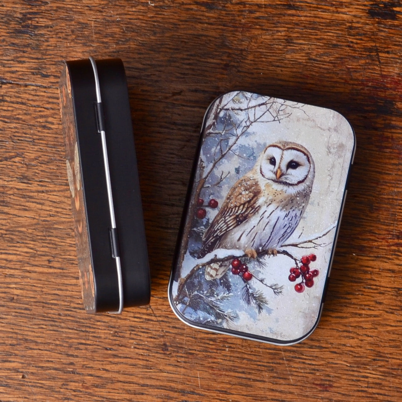 Small Tin "Snowy Owl"