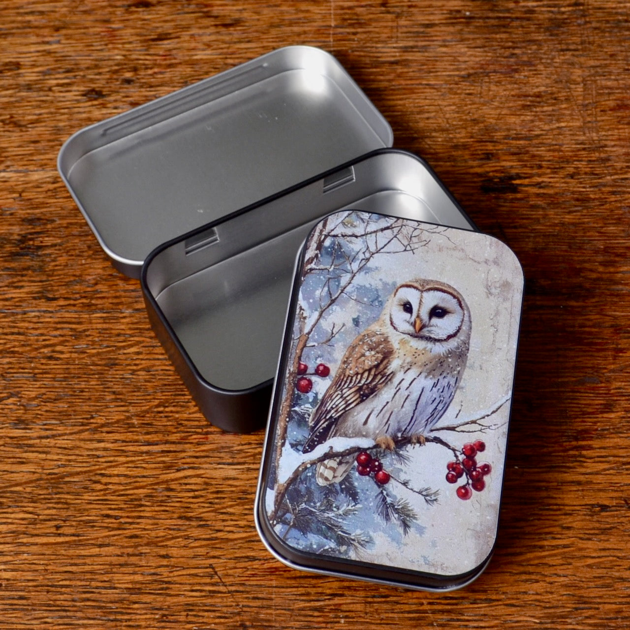 Snowy Owl metal tin