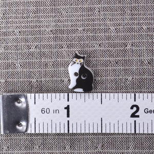 Japanese vintage style black and white cat button
