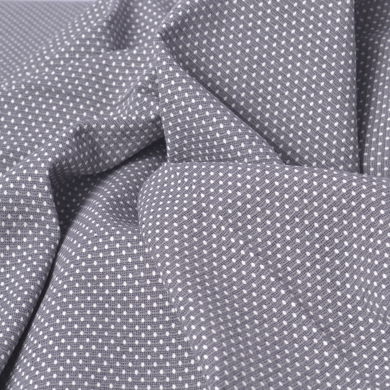Dyed yarn 100% cotton fabric is suitable for sewing, quilting, applique, clothing, and home decor projects.