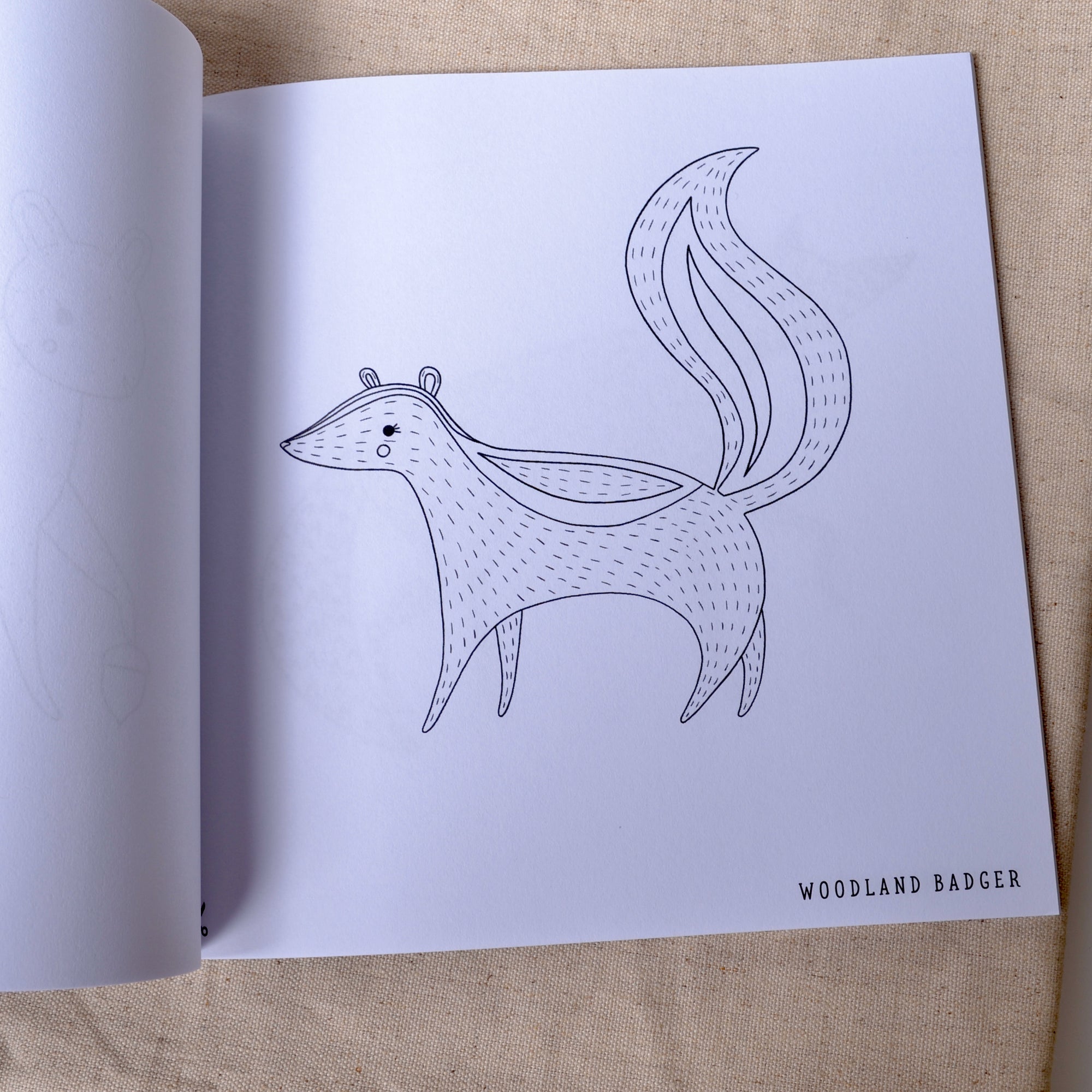 animal embroidery design, skunk