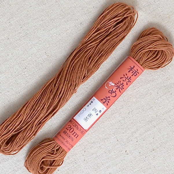 Brick red cotton yarn, persimmon tannin dyed
