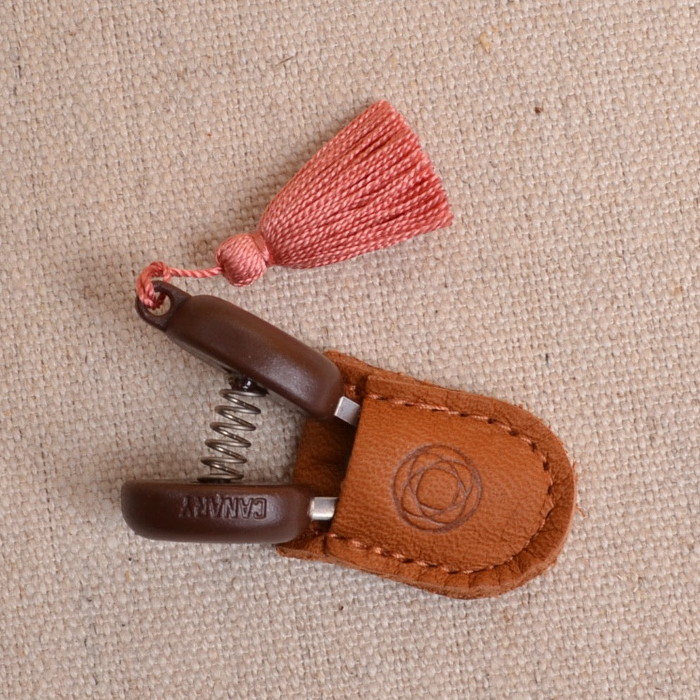 Cohana mini scissors with rose pink silk tassel and leather sheath