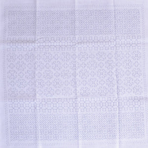  La bouquetiere "Daisy" sashiko sampler  printed with wash out ink on white cotton fabric
