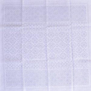  La bouquetiere "Daisy" sashiko sampler  printed with wash out ink on white cotton fabric