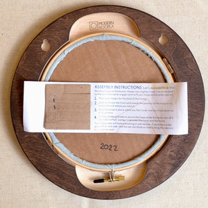 Modern Hoopla frame with instructions and tabs