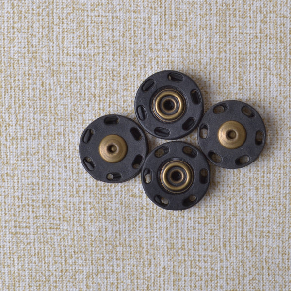 Sew-in Style Round Snaps - A Threaded Needle