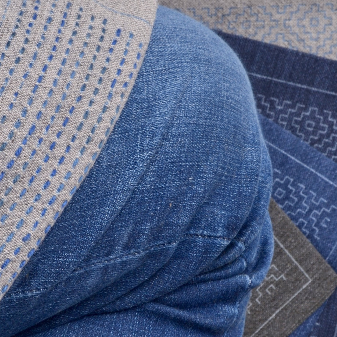 boro visible mending sakizomemomen fabric