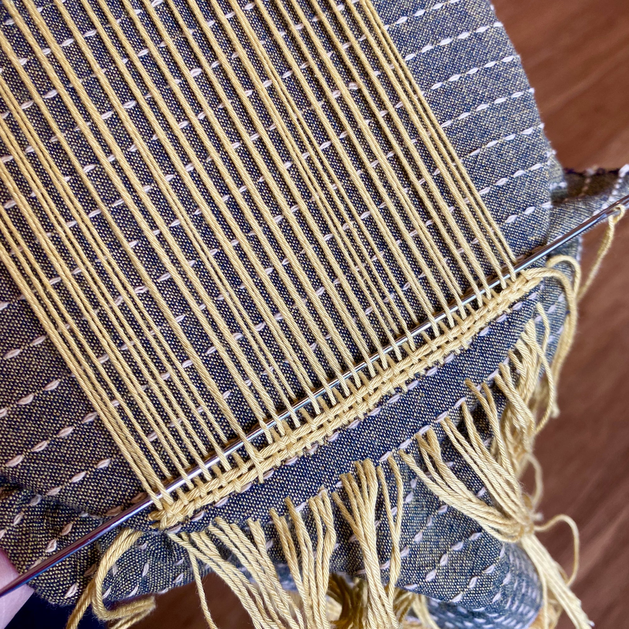 mending weaving loom 