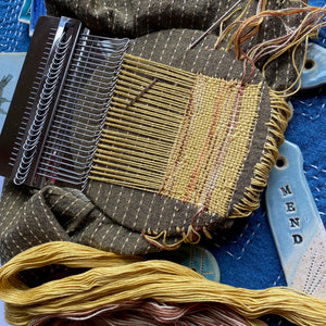 28 Hook Coated Metal Mending / Weaving Loom - A Threaded Needle